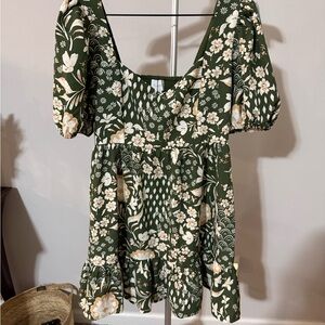 Sugarlips Green Floral Dress with Puff Sleeves size M